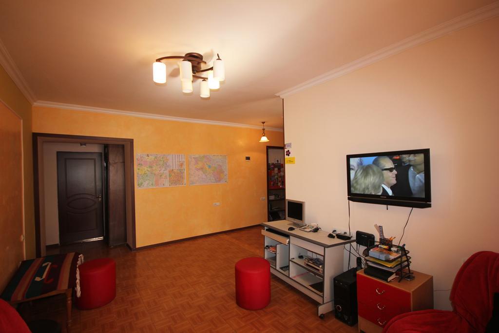 Center Hostel&Tours Jerevan Buitenkant foto