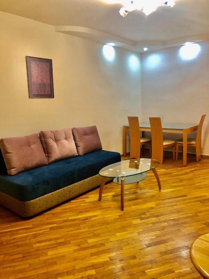 Center Hostel&Tours Jerevan Buitenkant foto
