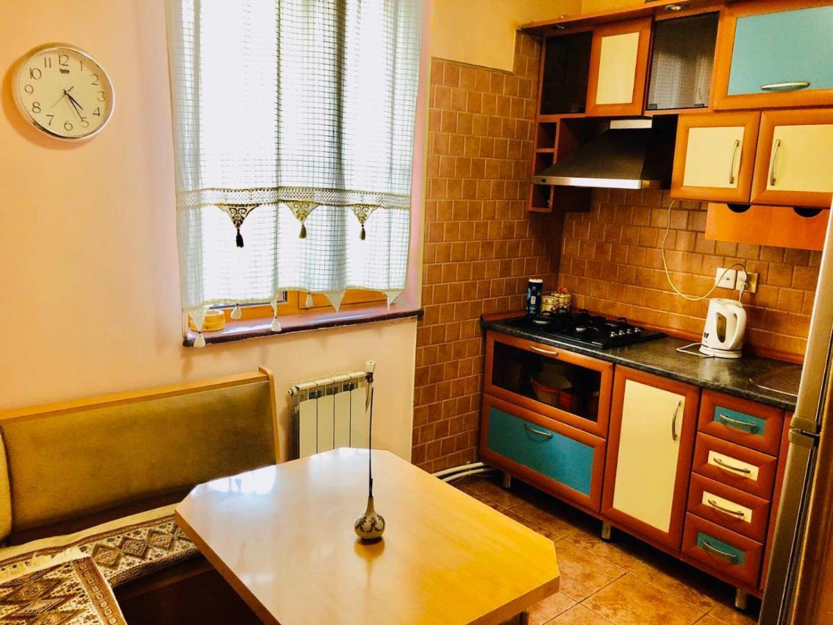 Center Hostel&Tours Jerevan Buitenkant foto